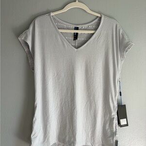 Mondetta Light Gray‎ V-Neck Short Sleeve Tee